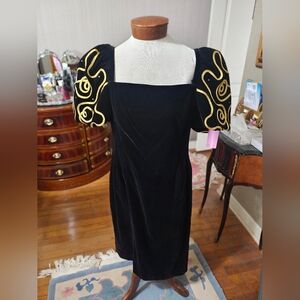 Women's Vintage black Velvet Dress